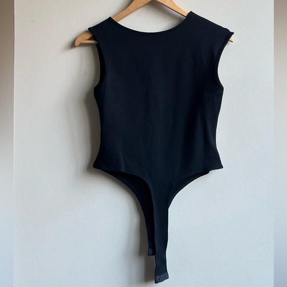4th & Reckless Lara Cut Out Detail Black Bodysuit Size M - Picture 6 of 10